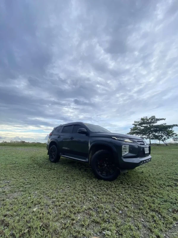 Mitsubishi Montero GT 4X4 Top of the Line